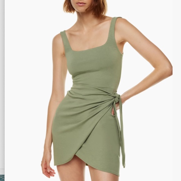 Wilfred Dresses & Skirts - Aritzia Wilfred Saturn Mini Dress